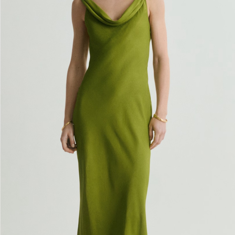 Elegant Green Sleeveless Dress